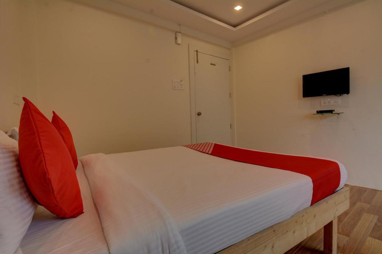 פונה Oyo Flagship 47178 Pakko Inn מראה חיצוני תמונה